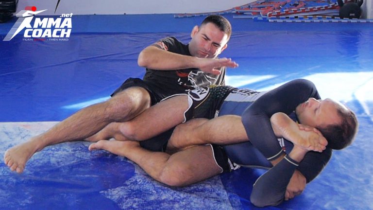 How to do a kneebar from top half-guard